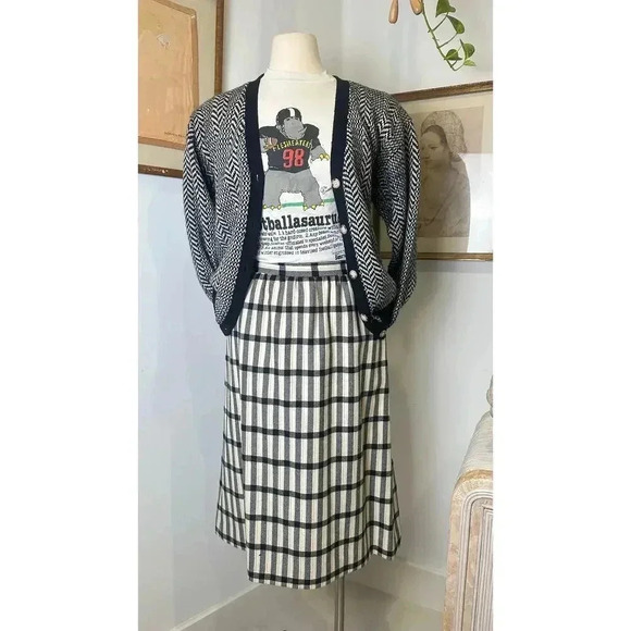 Vintage 80s Abercrombie & Fitch Black and White Sweater Houndstooth Cardigan - Picture 5 of 6